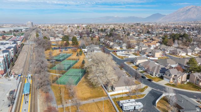 9928 S CASCADE DR, Sandy, UT 84070