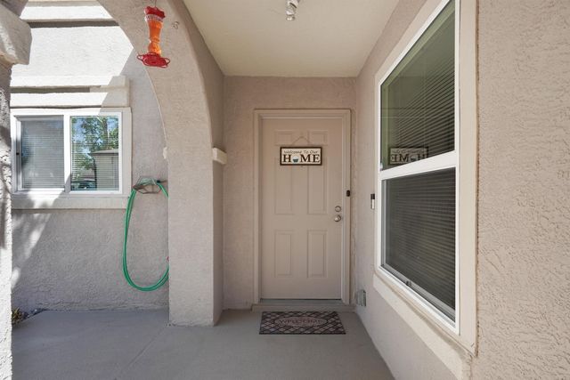 1657 Skyview Circle NE, Rio Rancho, NM 87144