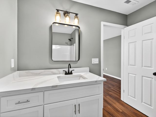 3721 Grubbs Rd, Nashville, TN 37211