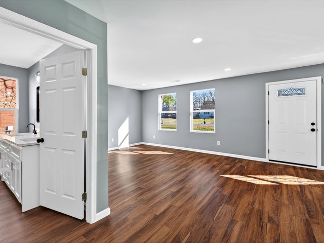 3721 Grubbs Rd, Nashville, TN 37211