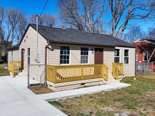 3721 Grubbs Rd, Nashville, TN 37211