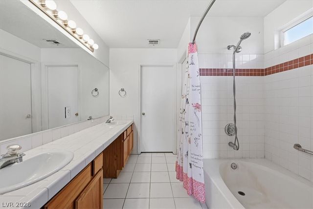 934 Nellie Jo Drive, Las Vegas, NV 89123