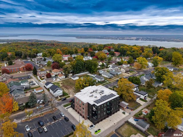 1310 E Samuel Ave Apt 3A, Peoria Heights, IL 61616