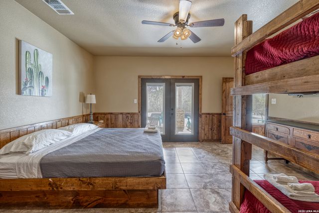 274 Mountain Laurel, Concan, TX 78838