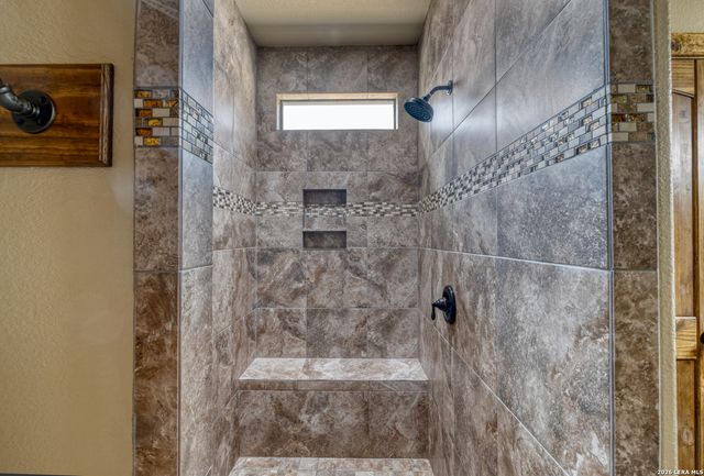 274 Mountain Laurel, Concan, TX 78838