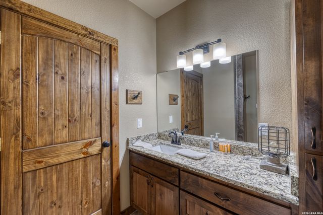 274 Mountain Laurel, Concan, TX 78838