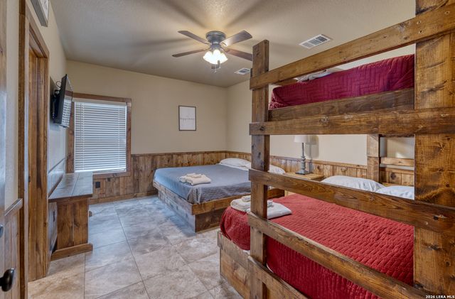 274 Mountain Laurel, Concan, TX 78838