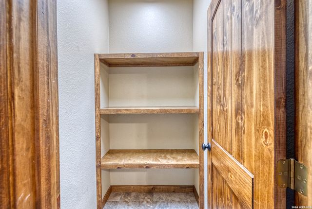 274 Mountain Laurel, Concan, TX 78838