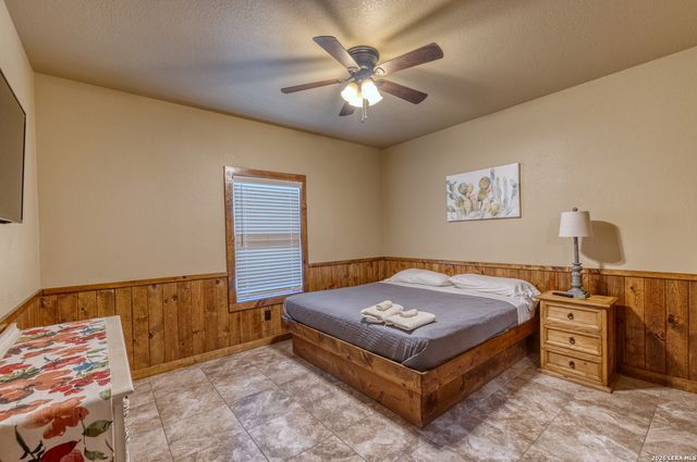 274 Mountain Laurel, Concan, TX 78838