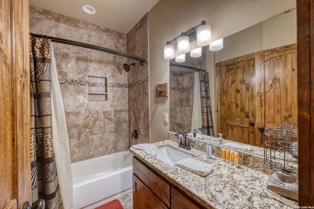 274 Mountain Laurel, Concan, TX 78838