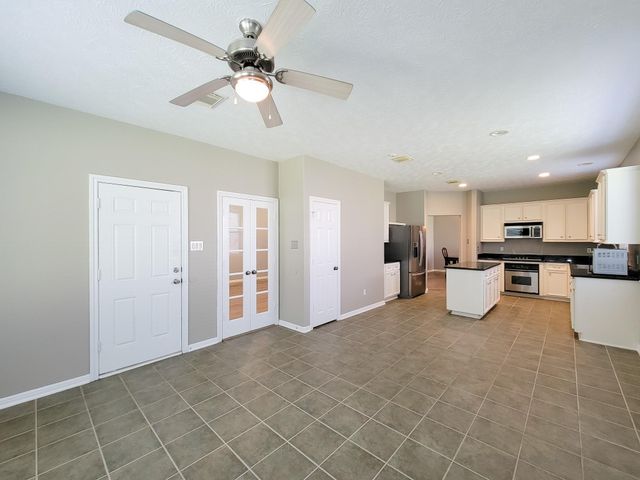 3504 Oak Landing, Conroe, TX 77304