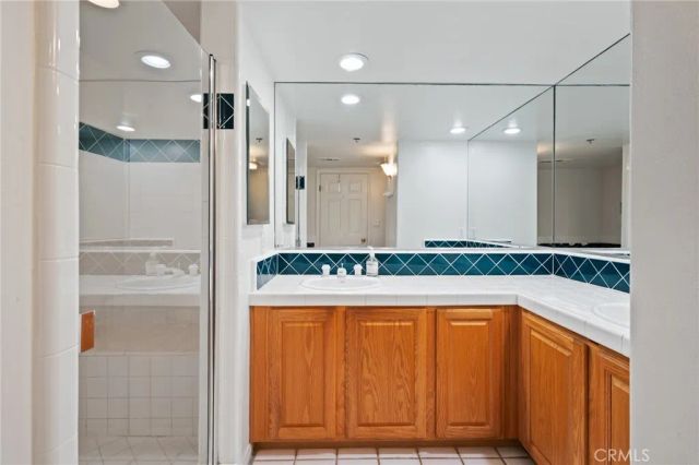 669 W 40th 2, San Pedro, CA 90731