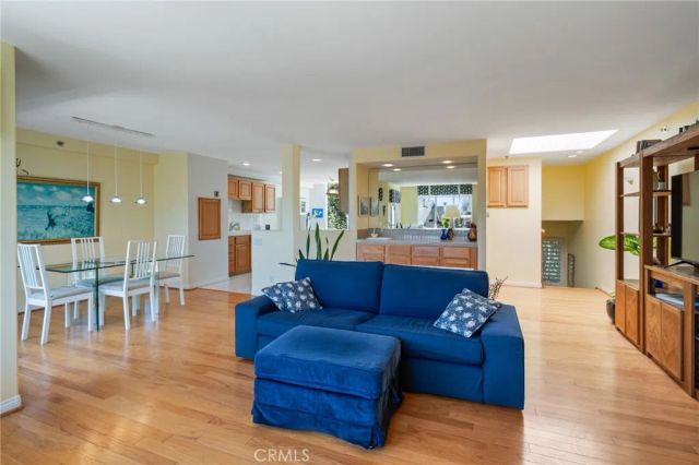 669 W 40th 2, San Pedro, CA 90731