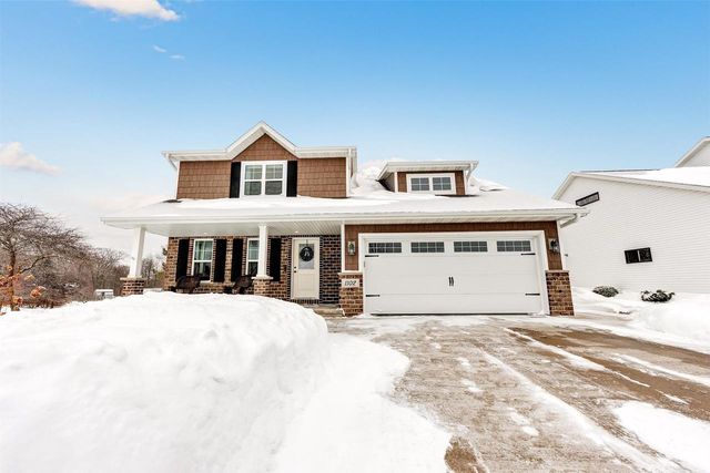 1102 HEYERDAHL HEIGHTS, Oneida, WI 54115