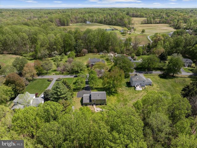 6310 WOODCREST DR, Dunkirk, MD 20754