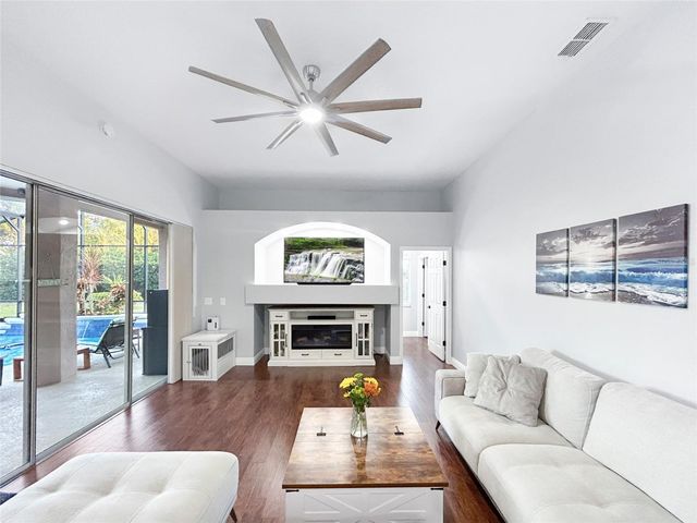 4839 EAGLESHAM DRIVE, Orlando, FL 32826