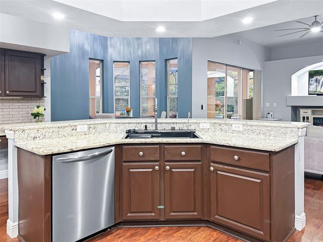 4839 EAGLESHAM DRIVE, Orlando, FL 32826