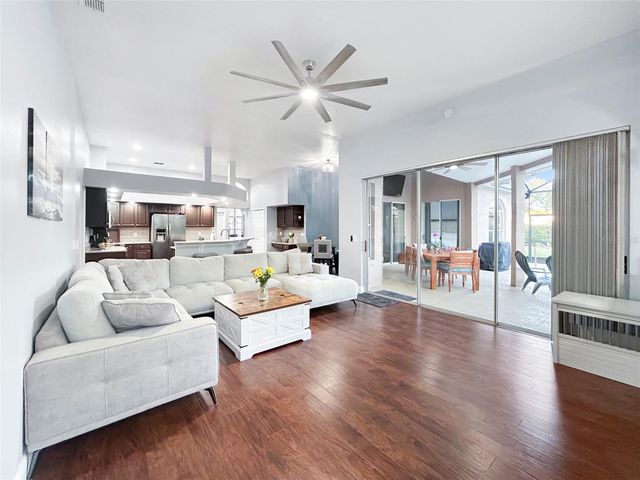 4839 EAGLESHAM DRIVE, Orlando, FL 32826