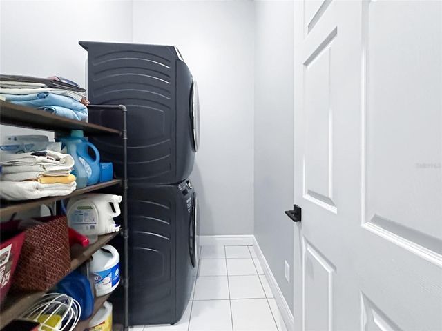 4839 EAGLESHAM DRIVE, Orlando, FL 32826