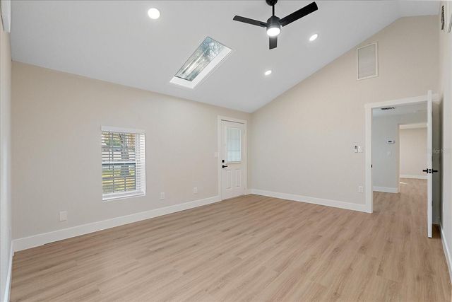 1021 15TH STREET, Palm Harbor, FL 34683