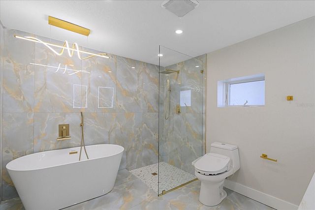 1021 15TH STREET, Palm Harbor, FL 34683