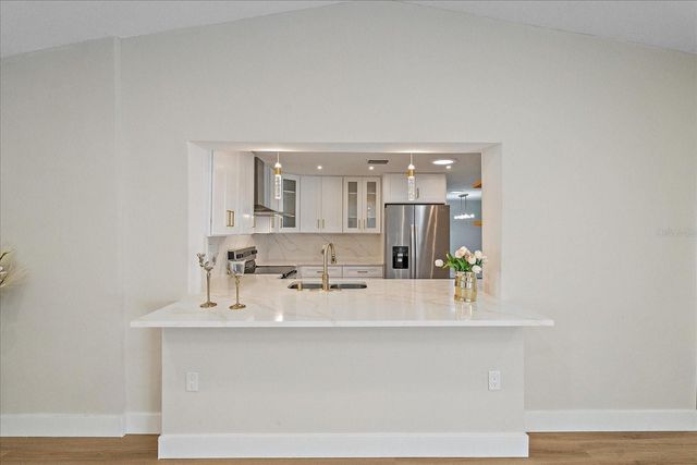 1021 15TH STREET, Palm Harbor, FL 34683