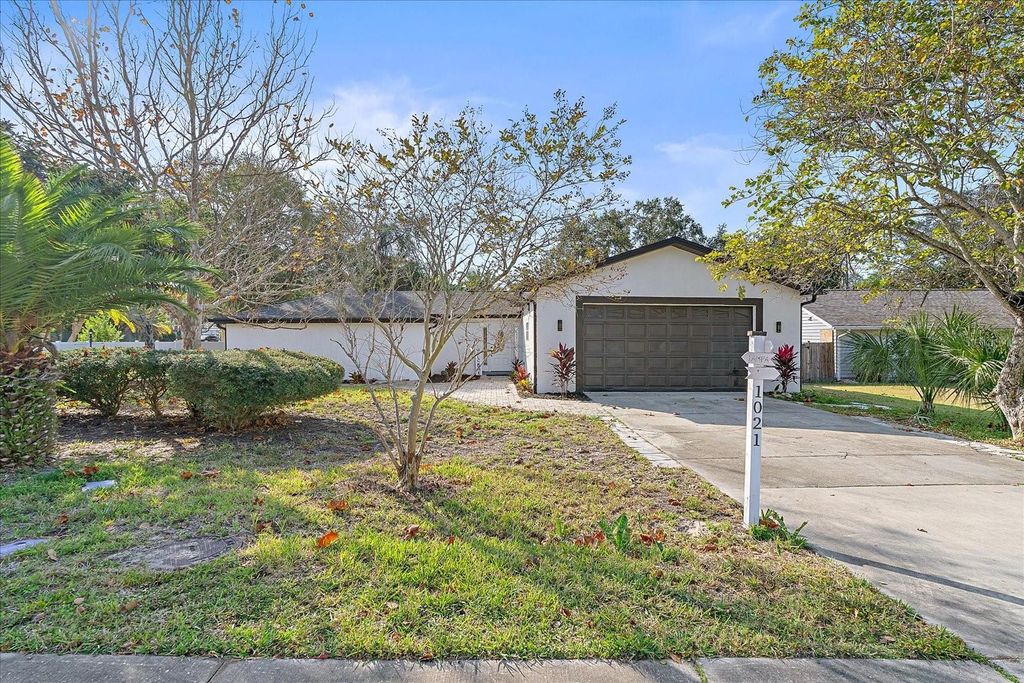 1021 15TH STREET, Palm Harbor, FL 34683