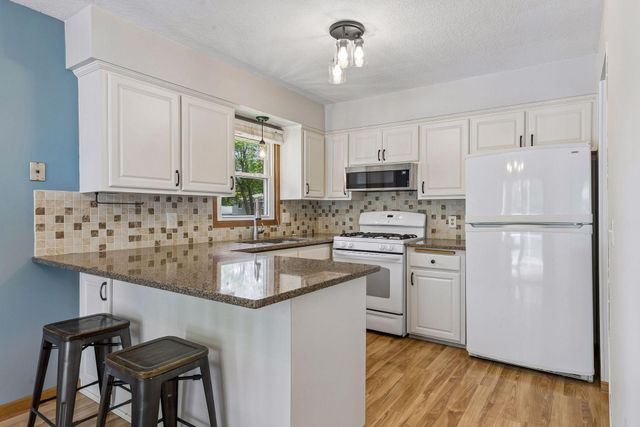 1731 130th Avenue NE, Blaine, MN 55449