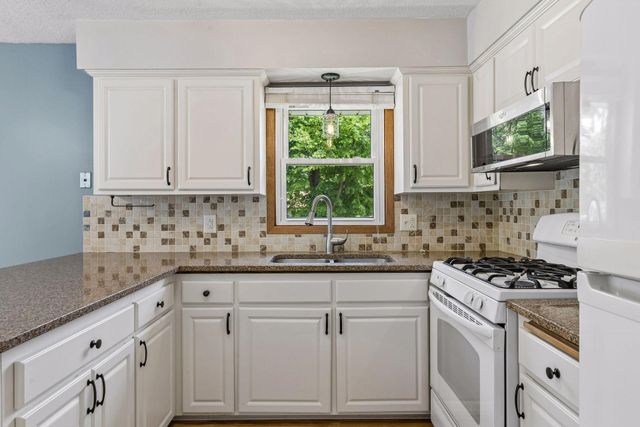 1731 130th Avenue NE, Blaine, MN 55449