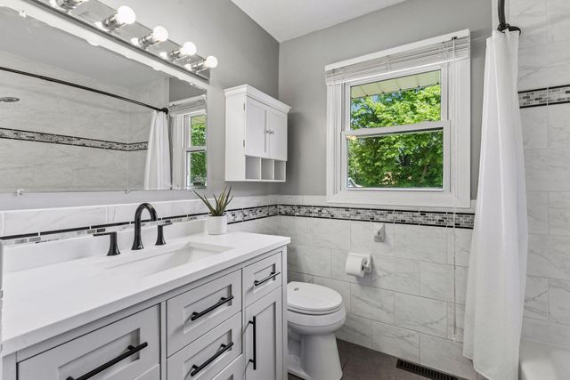 1731 130th Avenue NE, Blaine, MN 55449