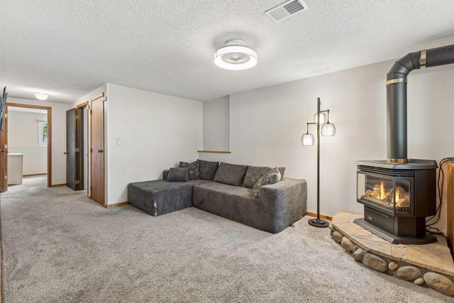 1731 130th Avenue NE, Blaine, MN 55449