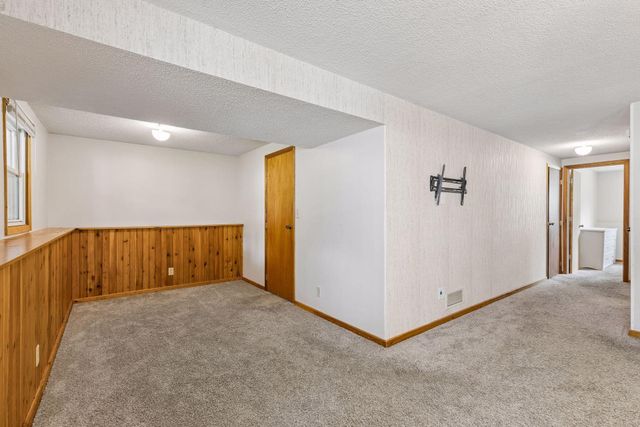1731 130th Avenue NE, Blaine, MN 55449