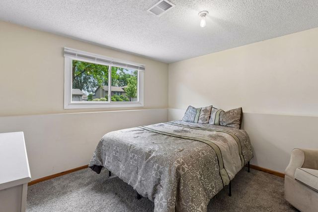 1731 130th Avenue NE, Blaine, MN 55449