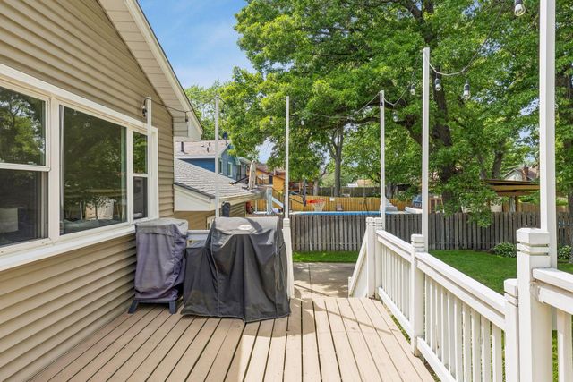 1731 130th Avenue NE, Blaine, MN 55449