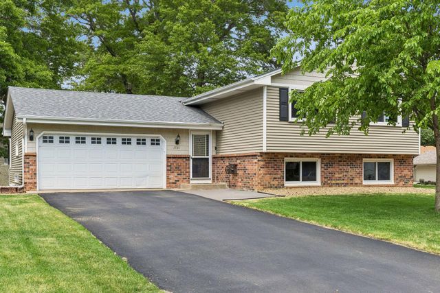 1731 130th Avenue NE, Blaine, MN 55449