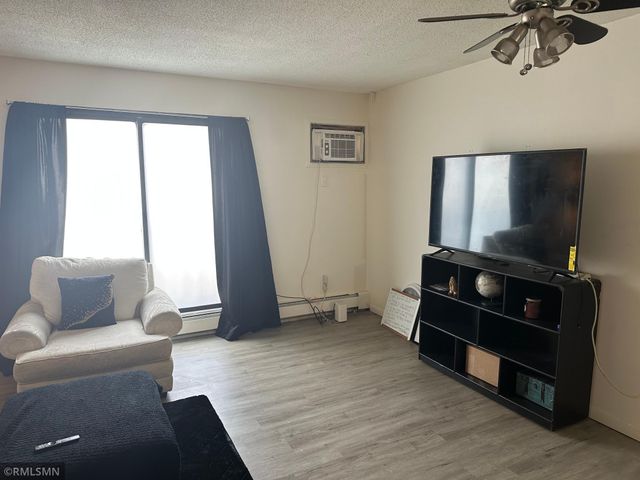 7226 72nd Lane N 210, Brooklyn Park, MN 55428