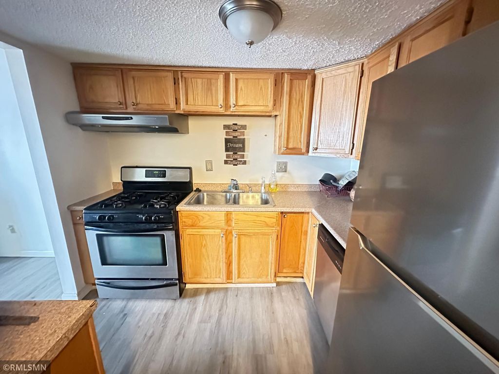 7226 72nd Lane N 210, Brooklyn Park, MN 55428 — photo 5