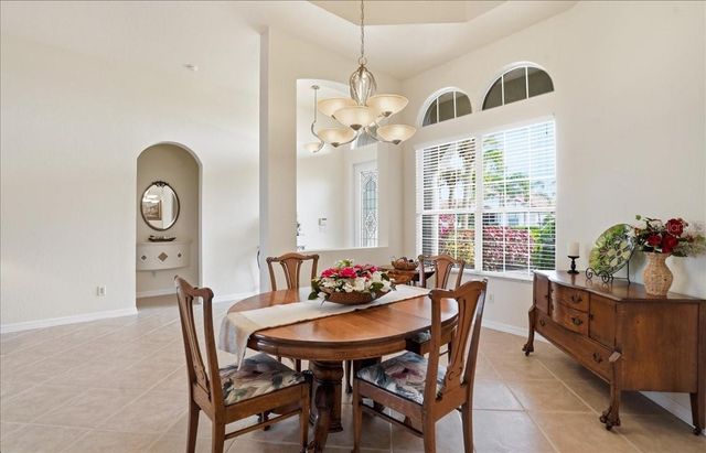 6558 41ST COURT E, Sarasota, FL 34243