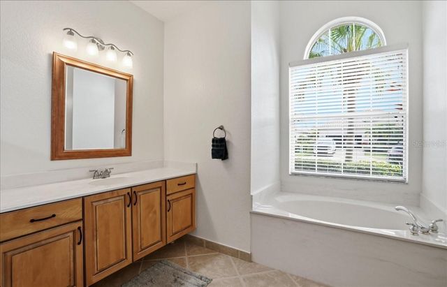 6558 41ST COURT E, Sarasota, FL 34243