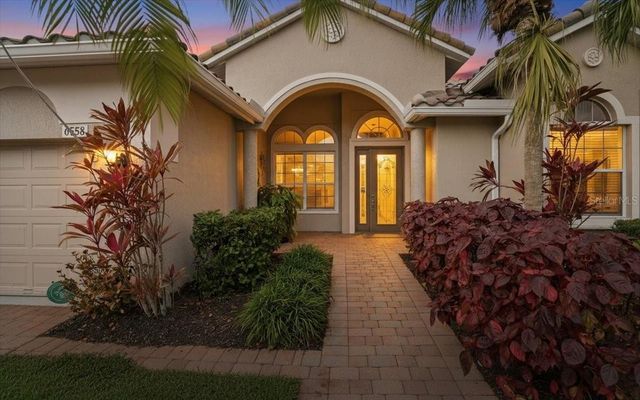 6558 41ST COURT E, Sarasota, FL 34243