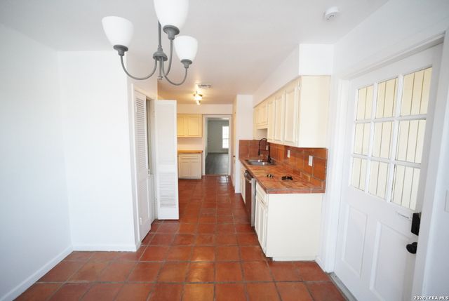 7926 Broadway Apt 102, San Antonio, TX 78209