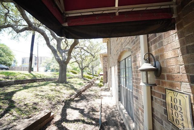 7926 Broadway Apt 102, San Antonio, TX 78209