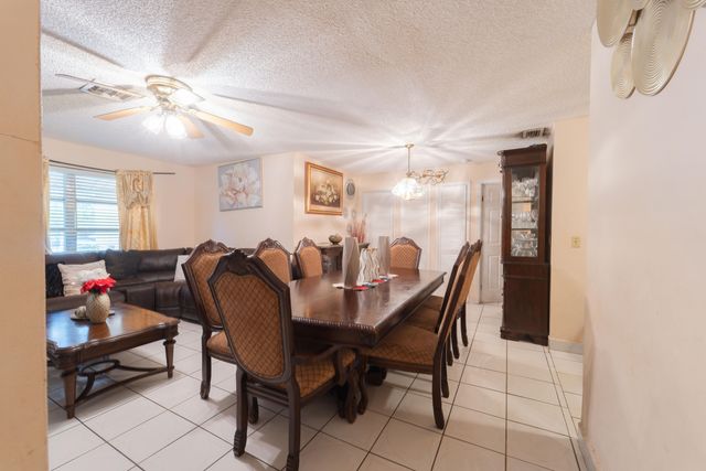 3617 Old Boynton Road, Boynton Beach, FL 33436