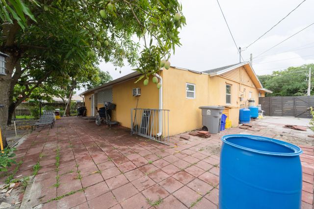 3617 Old Boynton Road, Boynton Beach, FL 33436
