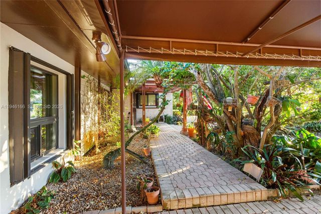 8115 SW 92nd Ct, Miami, FL 33173