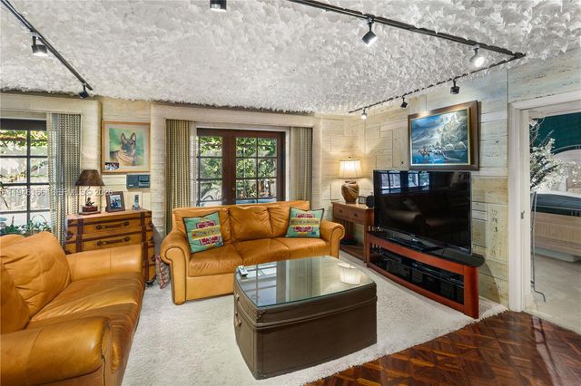 8115 SW 92nd Ct, Miami, FL 33173