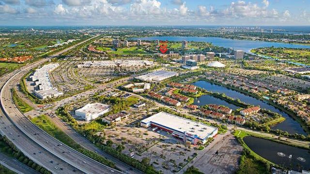 1640 Presidential Way 501, West Palm Beach, FL 33401
