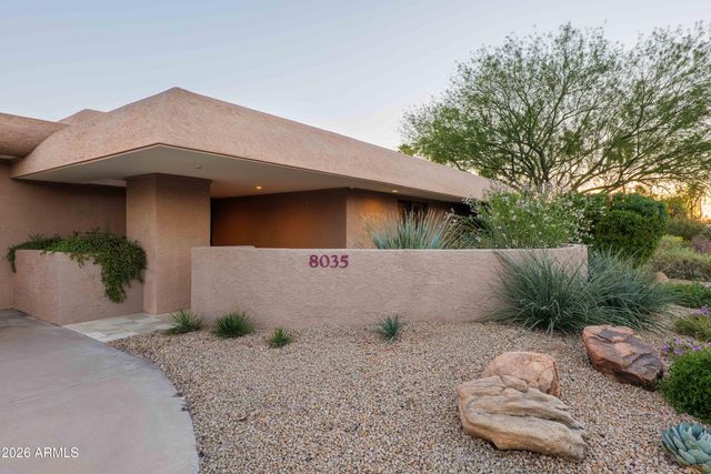 8035 E DEL TIMBRE Drive, Scottsdale, AZ 85258