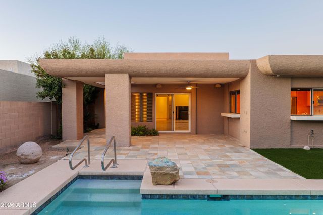 8035 E DEL TIMBRE Drive, Scottsdale, AZ 85258