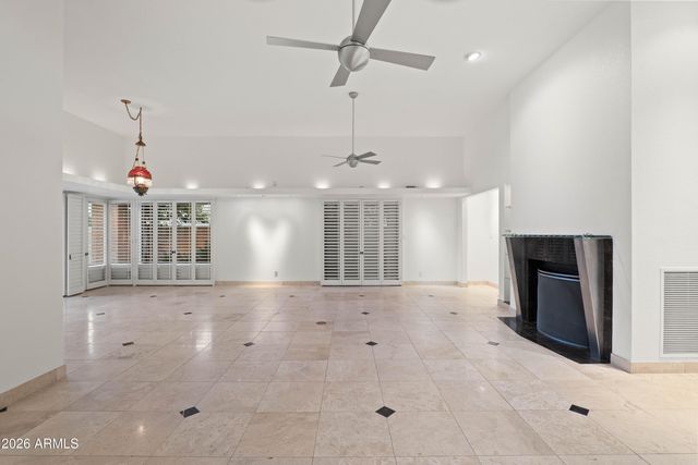 8035 E DEL TIMBRE Drive, Scottsdale, AZ 85258